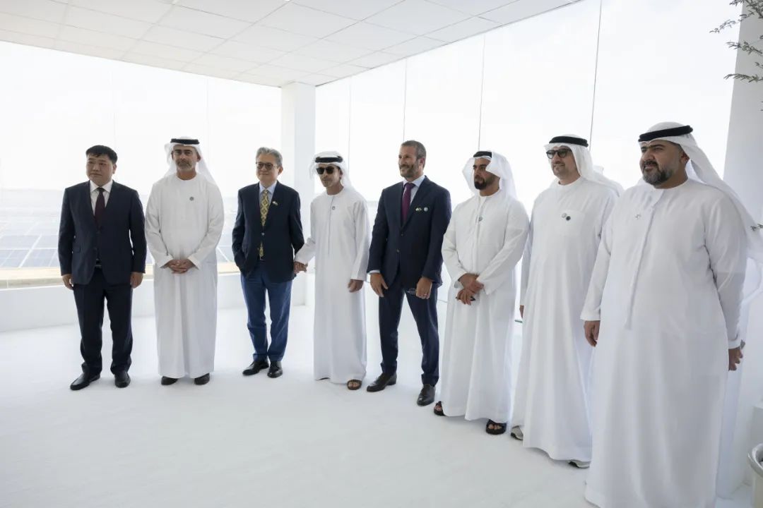 晶科再出圈！阿布扎比2GWAlDhafra光伏电站项目举行揭幕庆典仪式